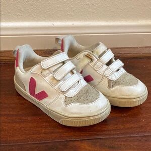 Veja White and Pink Sustainable Sneakers